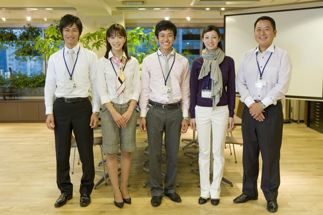福岡経済2006年8月号で当事務所が紹介されました